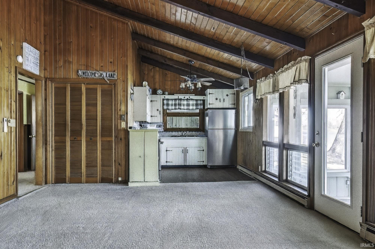 Listing Image 17
