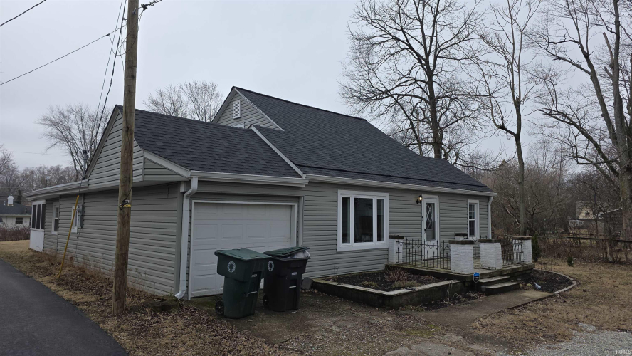 Listing Image 17