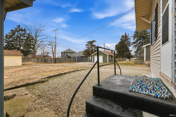 Listing Image 24