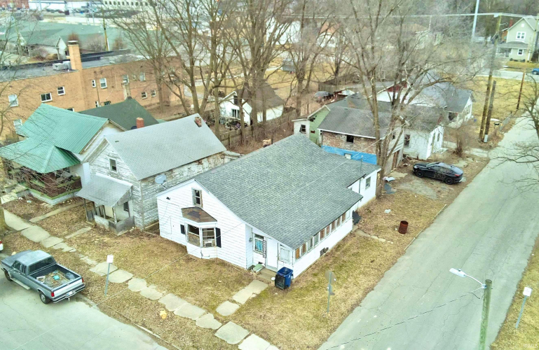 Listing Image 3