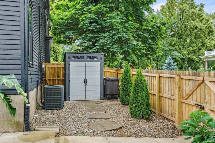 Listing Image 34