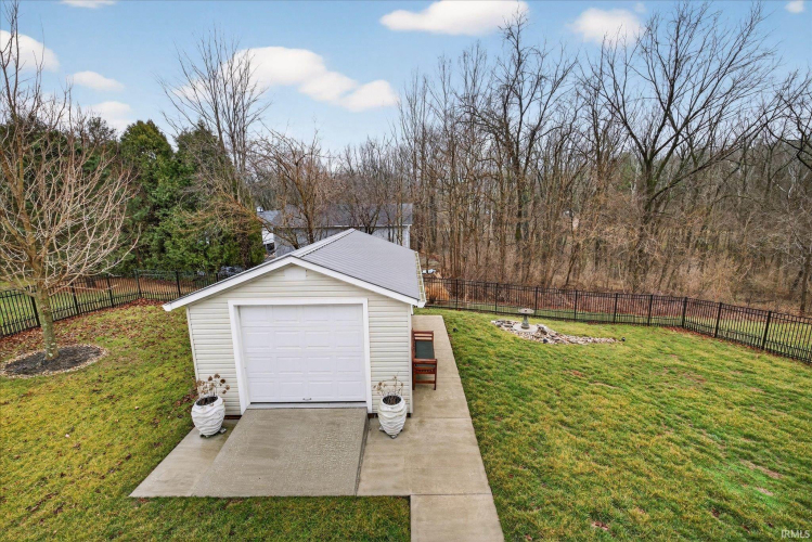 Listing Image 33