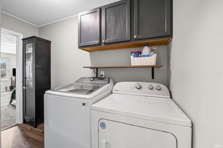 Listing Image 16