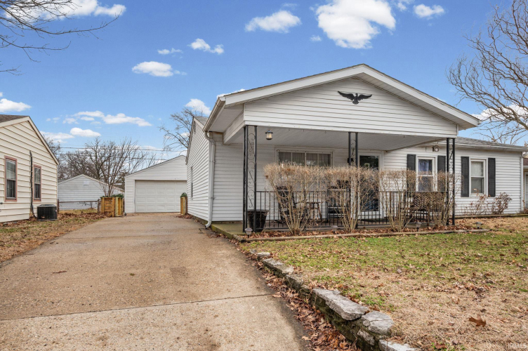 Listing Image 3