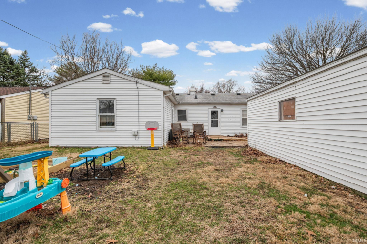 Listing Image 32