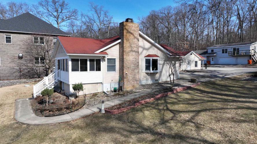Listing Image 3