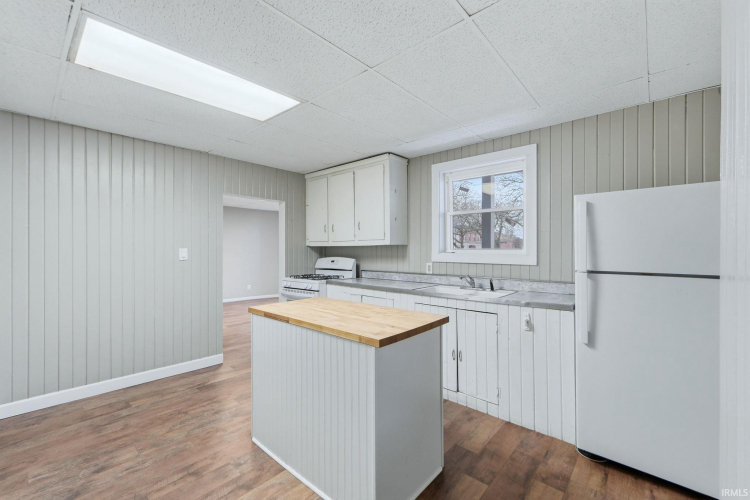 Listing Image 18