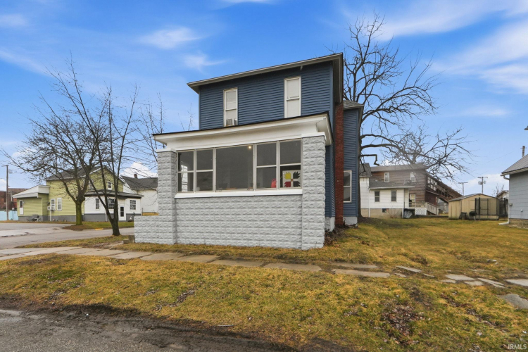 Listing Image 6