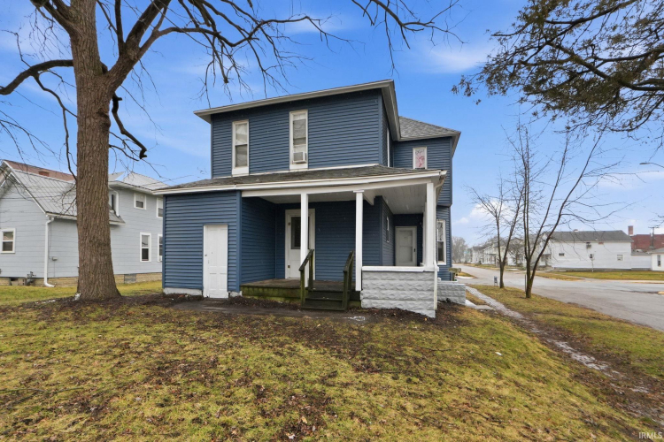 Listing Image 8