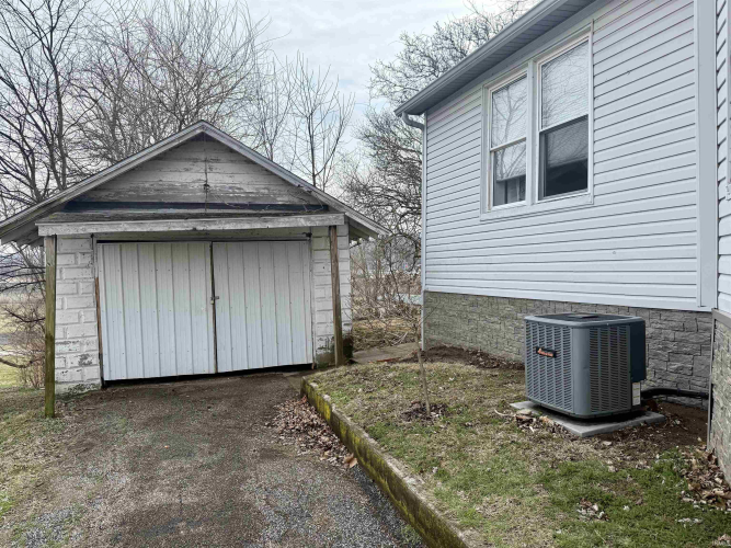 Listing Image 23