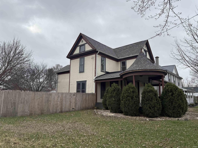 Listing Image 6