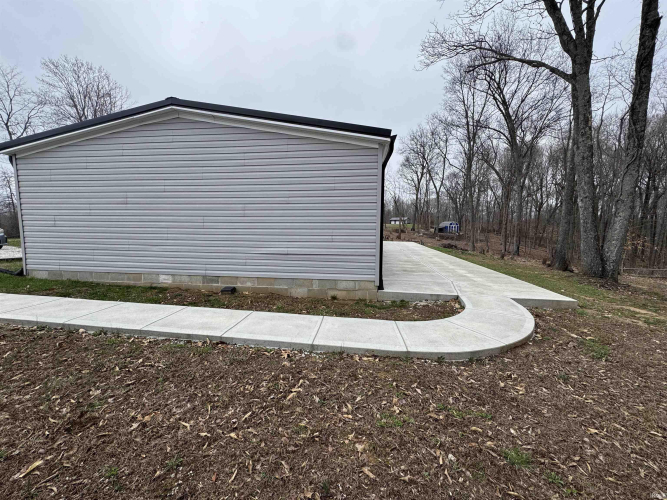 Listing Image 5