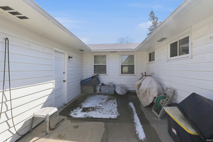 Listing Image 25
