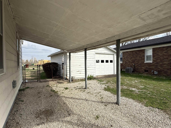 Listing Image 15