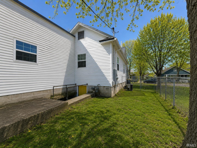 Listing Image 21