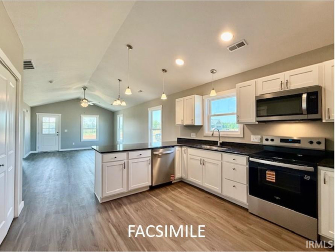 Listing Image 16
