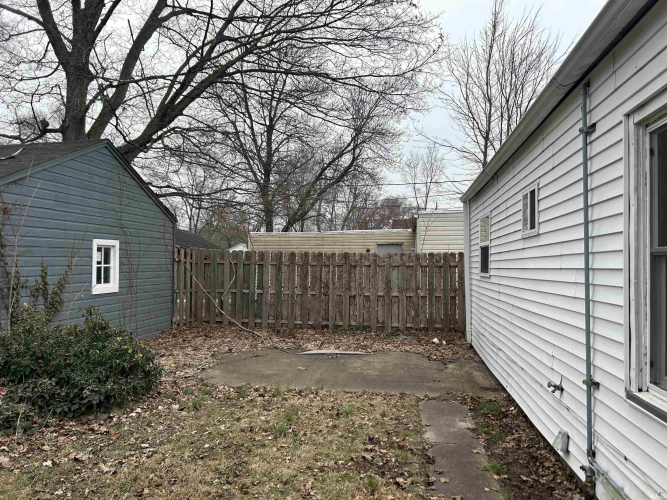 Listing Image 17