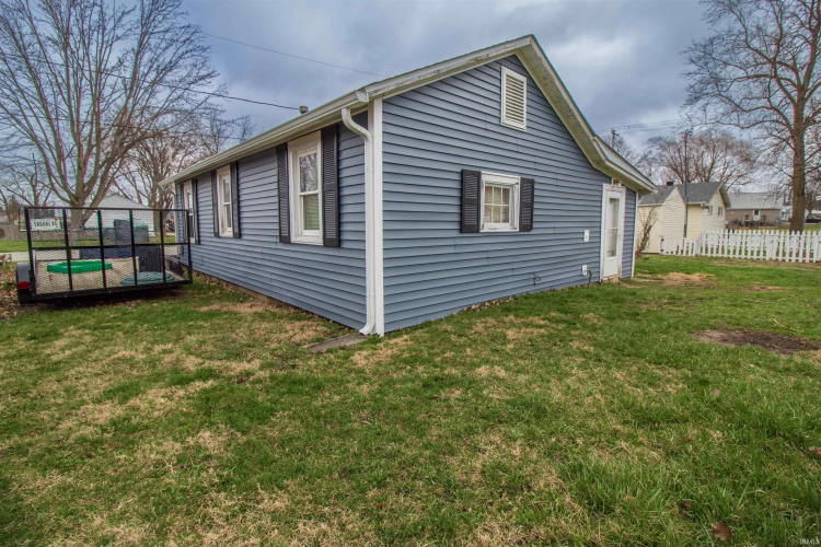 Listing Image 19