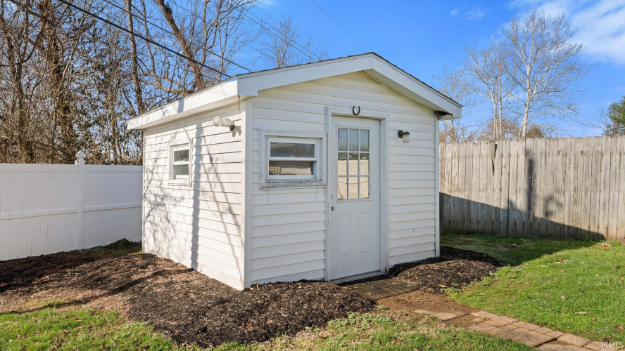 Listing Image 14