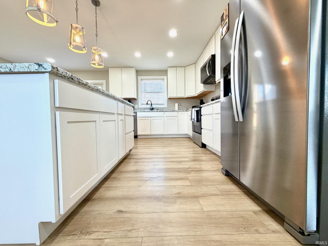Listing Image 13