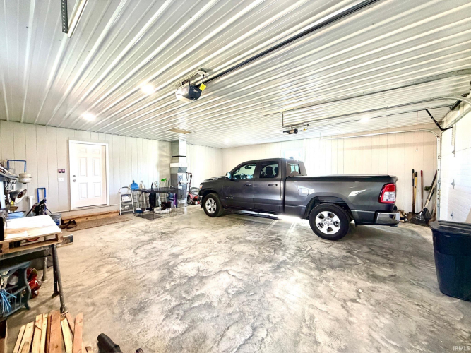 Listing Image 30