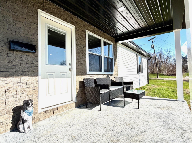 Listing Image 6