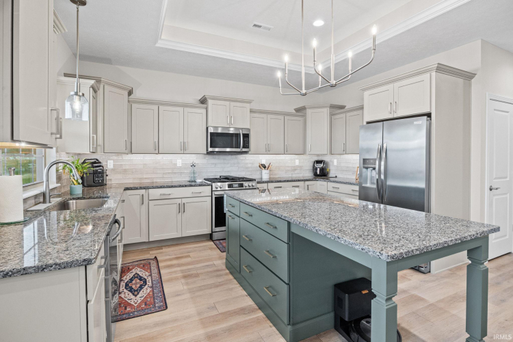 Listing Image 13