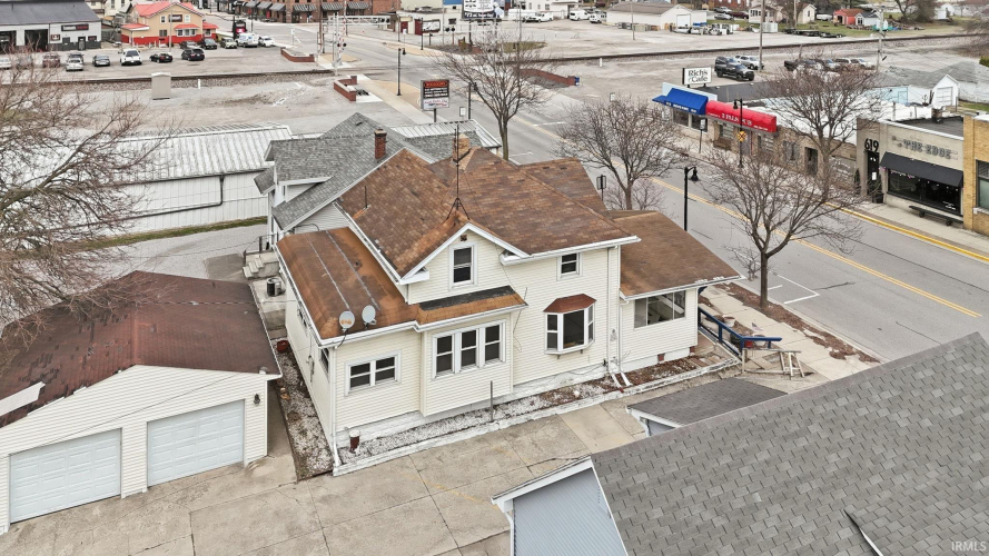 Listing Image 4