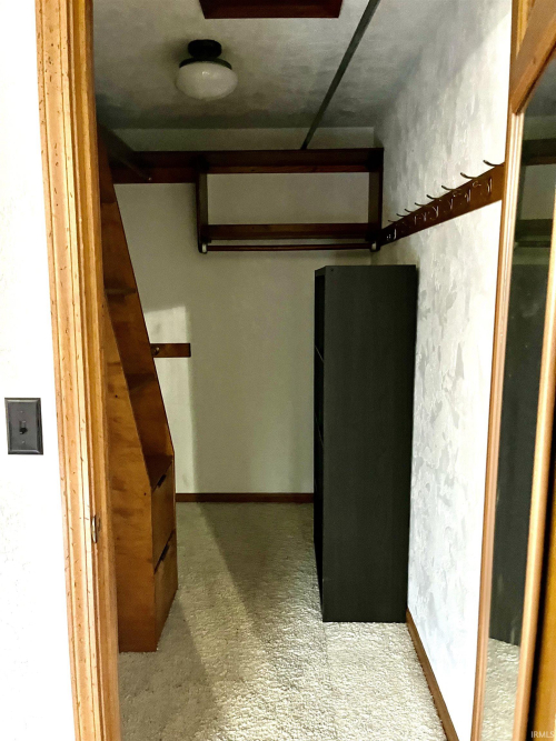 Listing Image 27