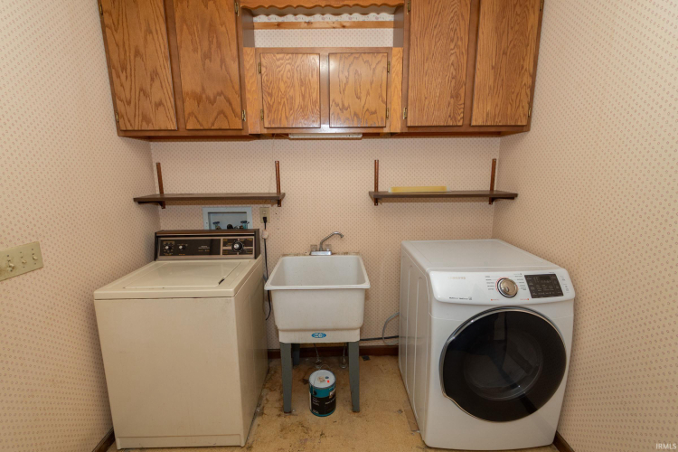 Listing Image 28