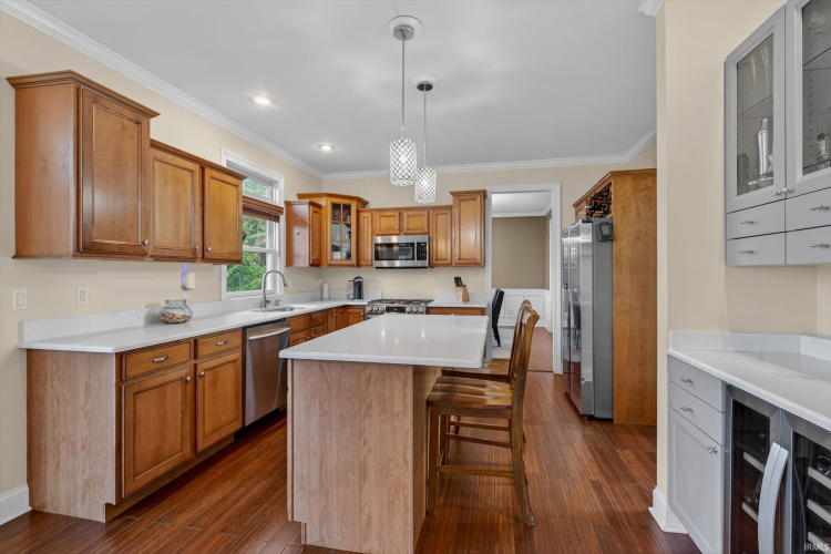 Listing Image 13