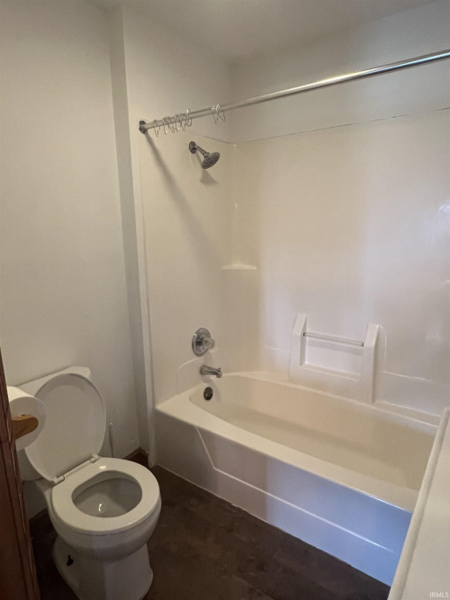 Listing Image 17