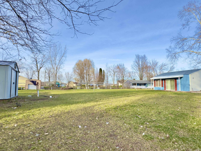 Listing Image 11