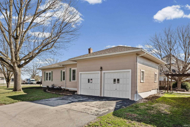 Listing Image 23