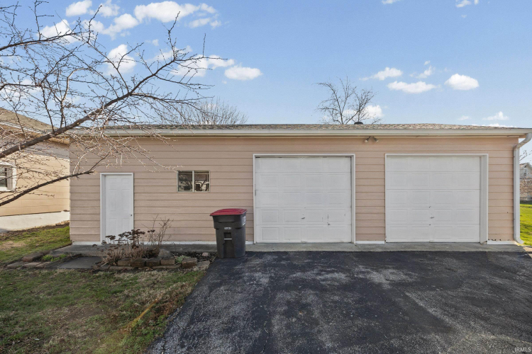 Listing Image 24