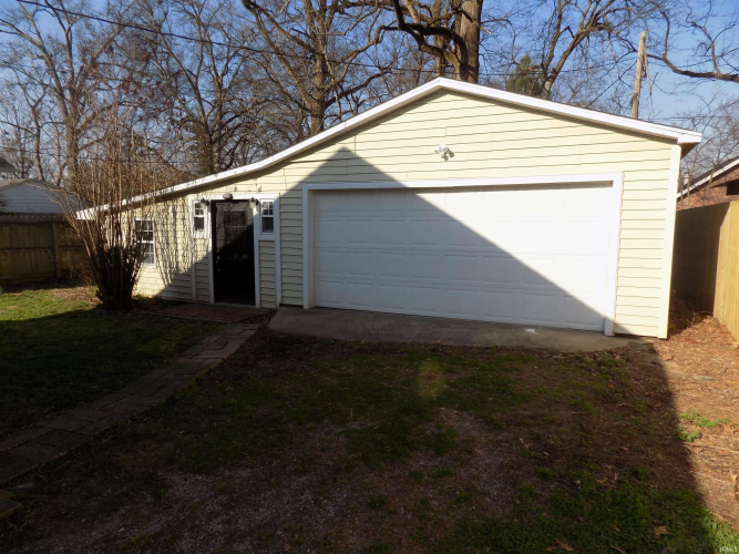 Listing Image 19