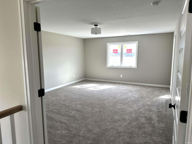 Listing Image 28