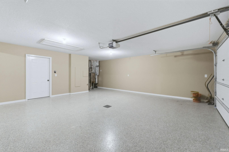 Listing Image 36