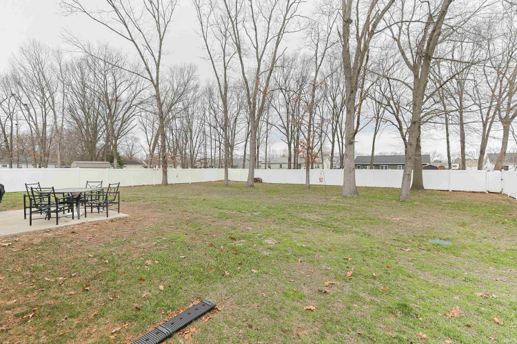 Listing Image 28