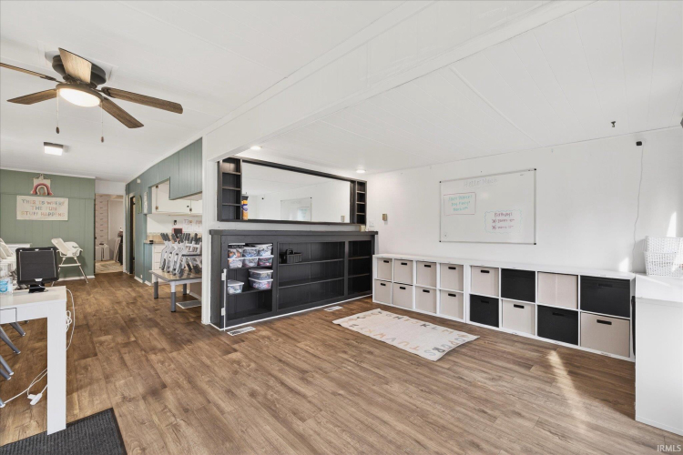 Listing Image 5