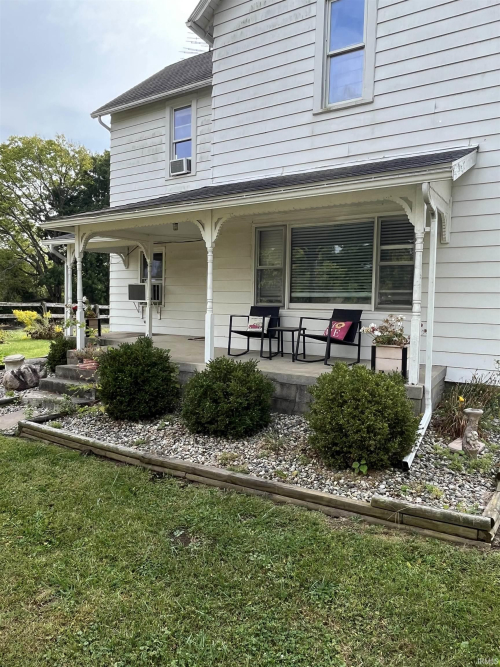 Listing Image 3
