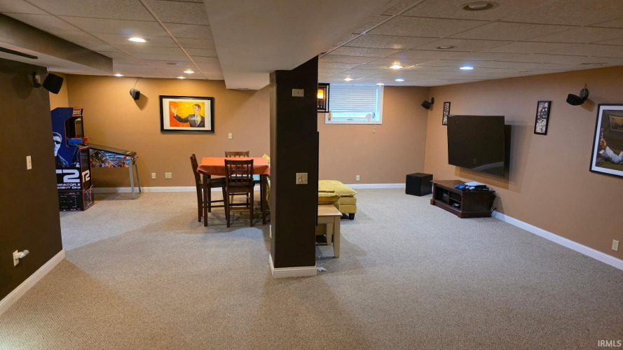 Listing Image 5