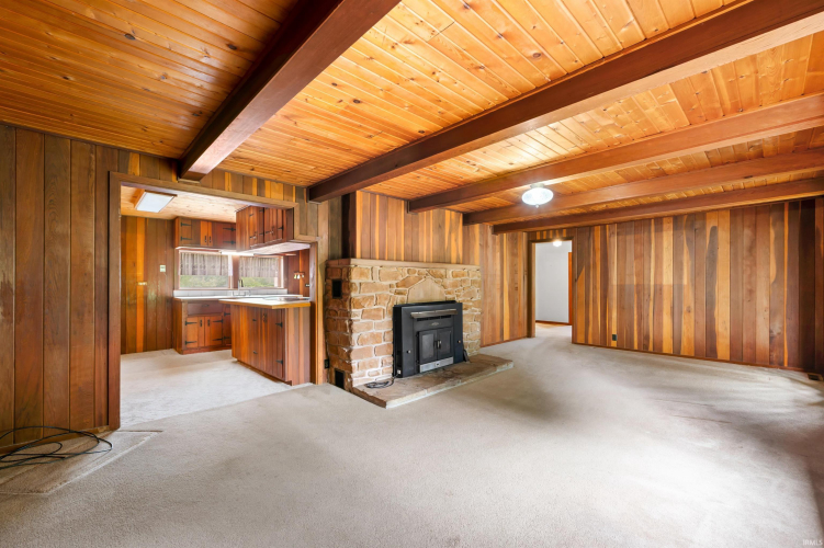 Listing Image 17