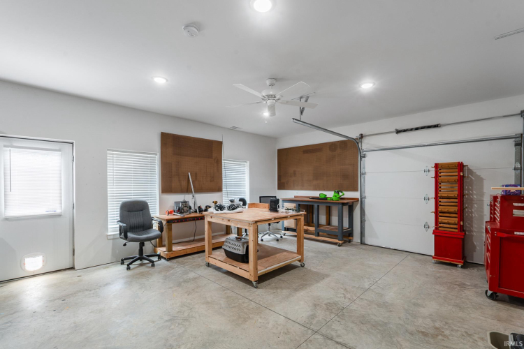 Listing Image 23