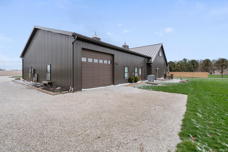 Listing Image 26