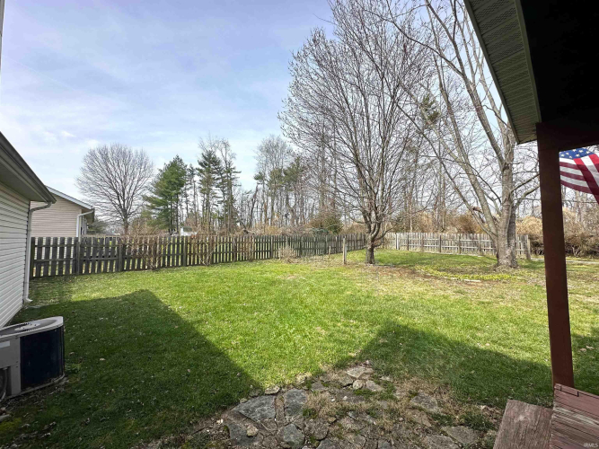 Listing Image 3