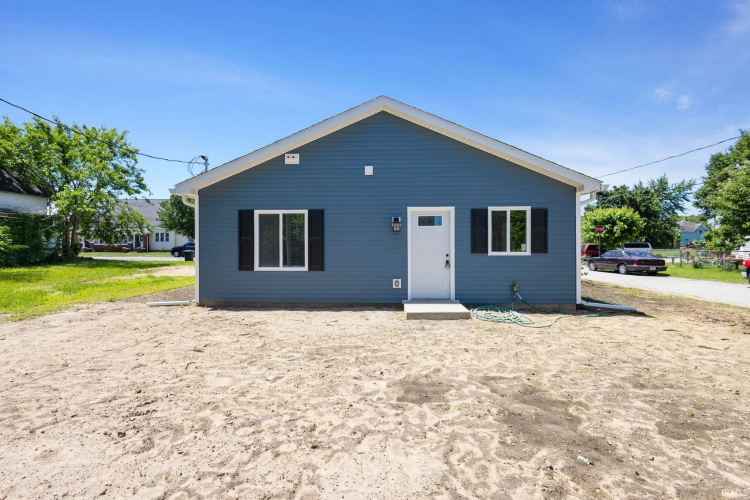 Listing Image 19