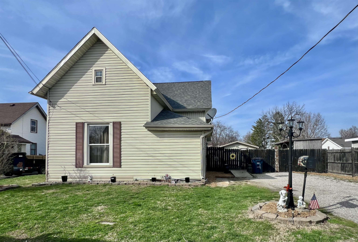 Listing Image 3