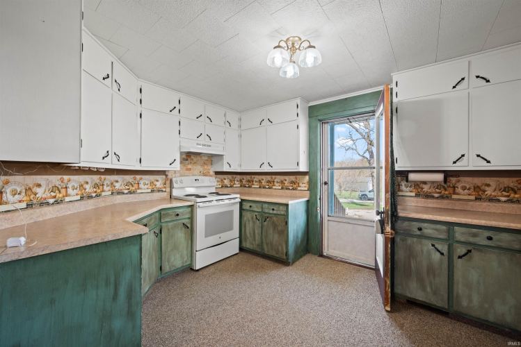 Listing Image 16