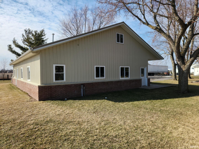 Listing Image 23